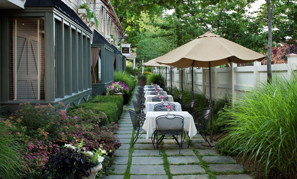 The Inn At Leola Village, A Historic Hotel Of America מראה חיצוני תמונה